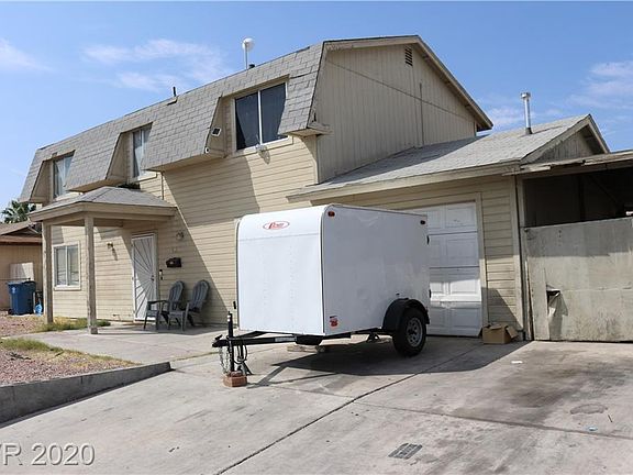 2nd image of 501 N Torrey Pines Dr