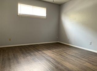 820 Houston St APT 101, Austin, TX 78756
