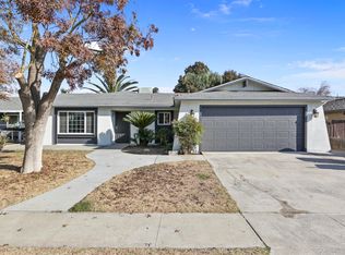 2961 Caronette Ln, Hanford, CA 93230