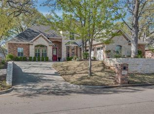 440 Schooner Dr, Azle, TX 76020