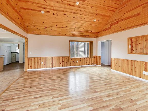 4th image of 5115 Parkview Dr