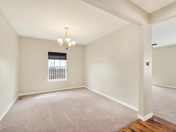 5th image of 2859 Holiday Way