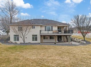 3820 N Murray Rd, Otis Orchards, WA 99027