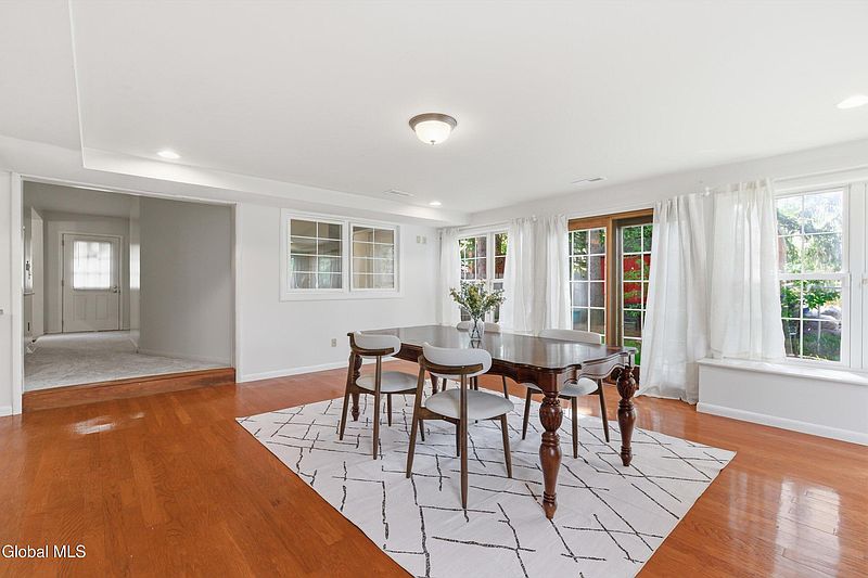 5th image of 5 Rosemont Street