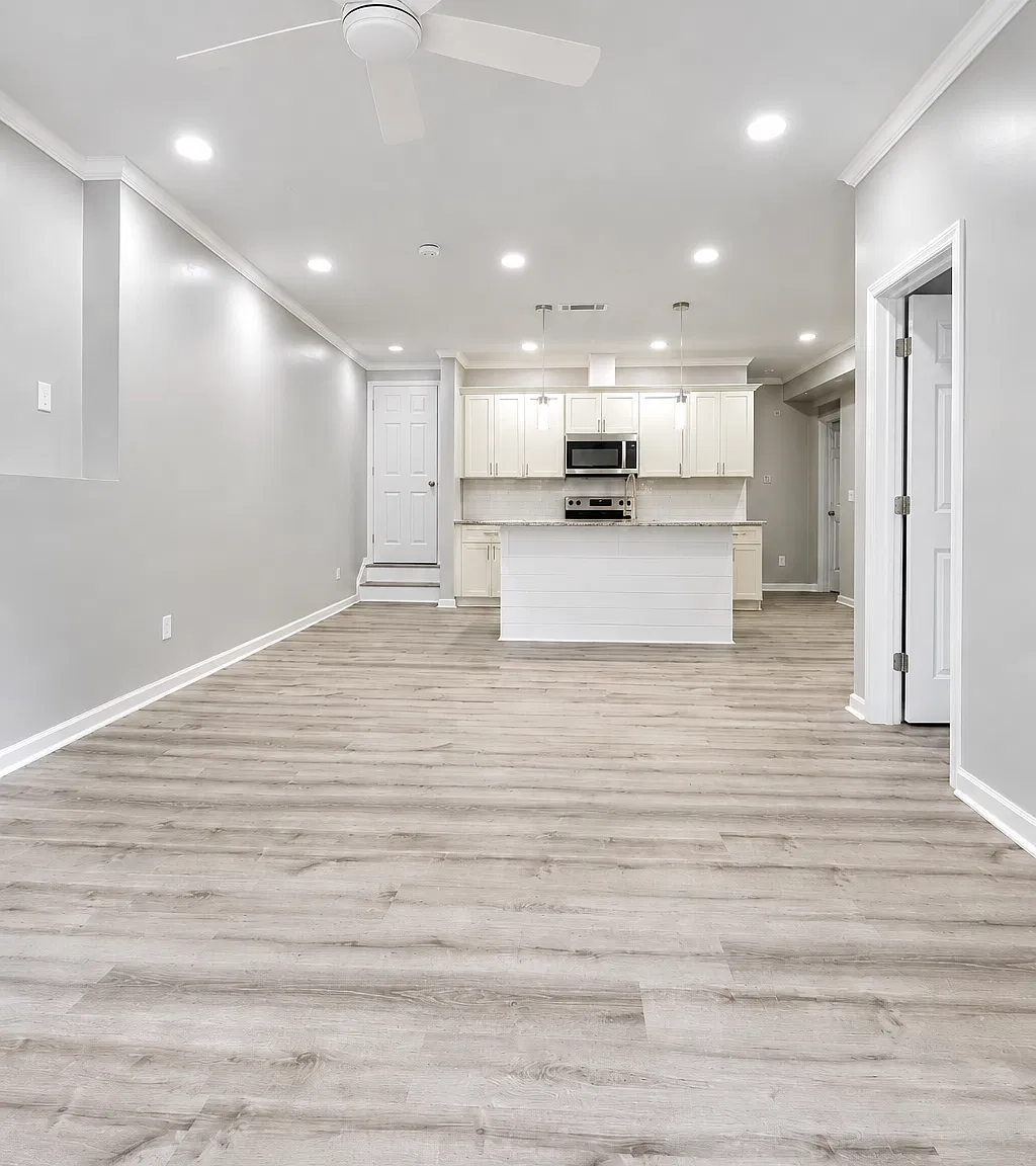 1 bed, 750 sqft, $1,700 — Photo 2