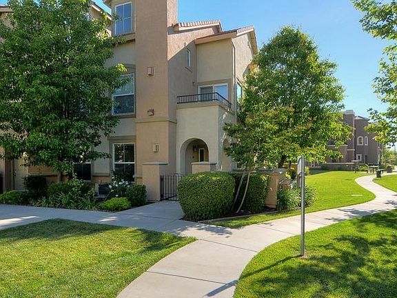 2nd image of 5416 Tares Cir