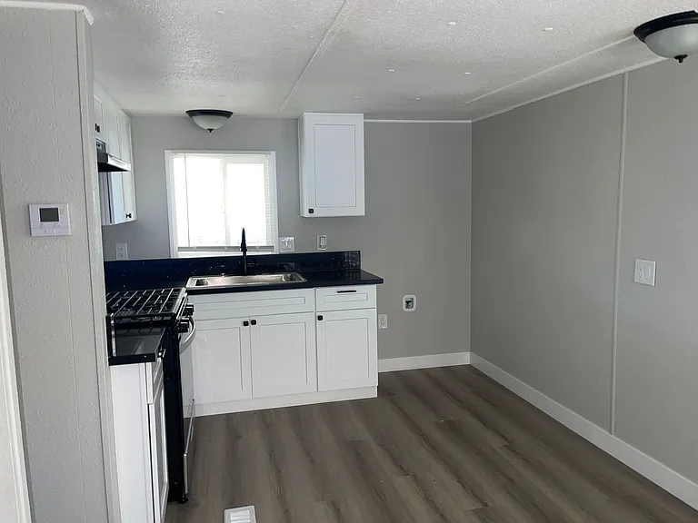 44099 D St — Photo 19