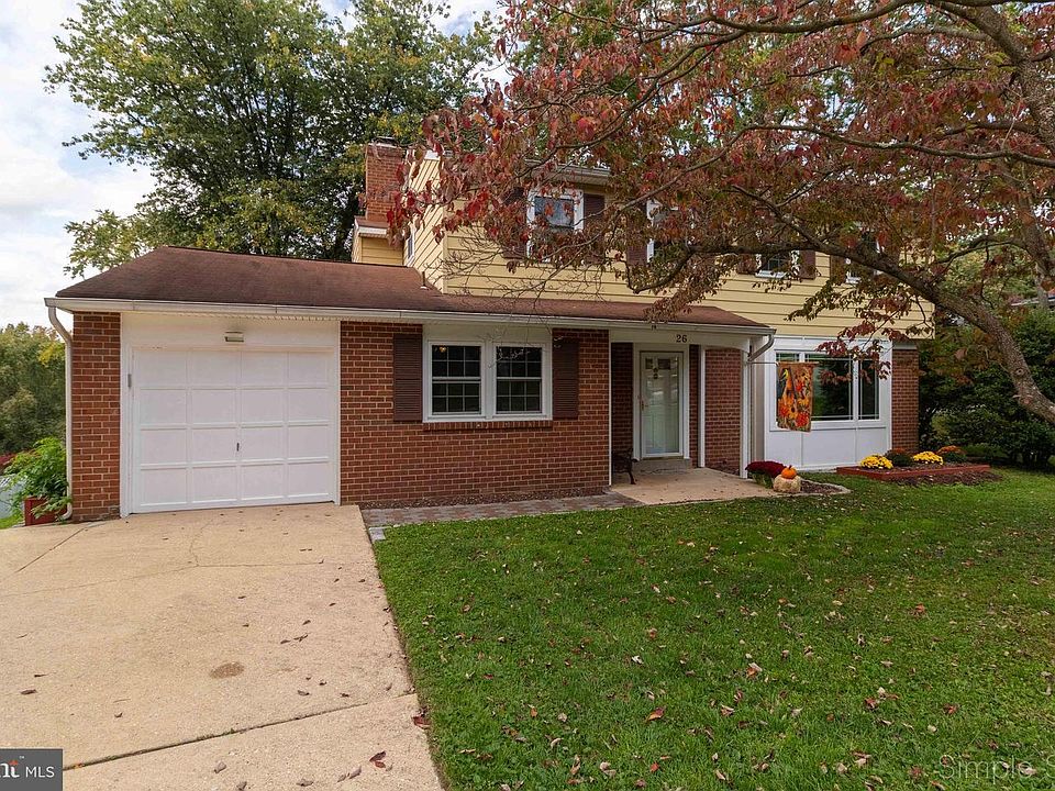 1st image of 26 Yellow Pine Ct