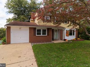 26 Yellow Pine Ct, Wilmington, DE 19808