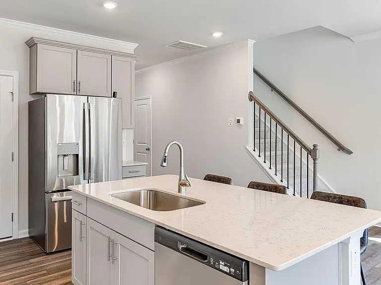 253 Peebles Dr — Photo 14