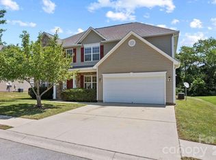 273 Wildbriar Rd, Fletcher, NC 28732