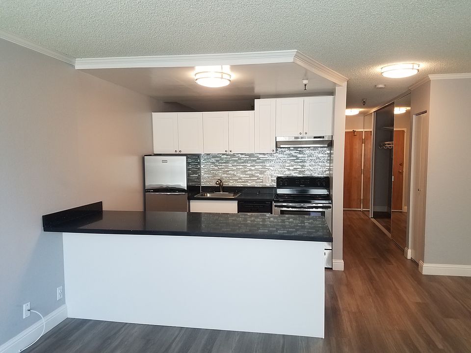 1st image of 1690 Broadway St #605