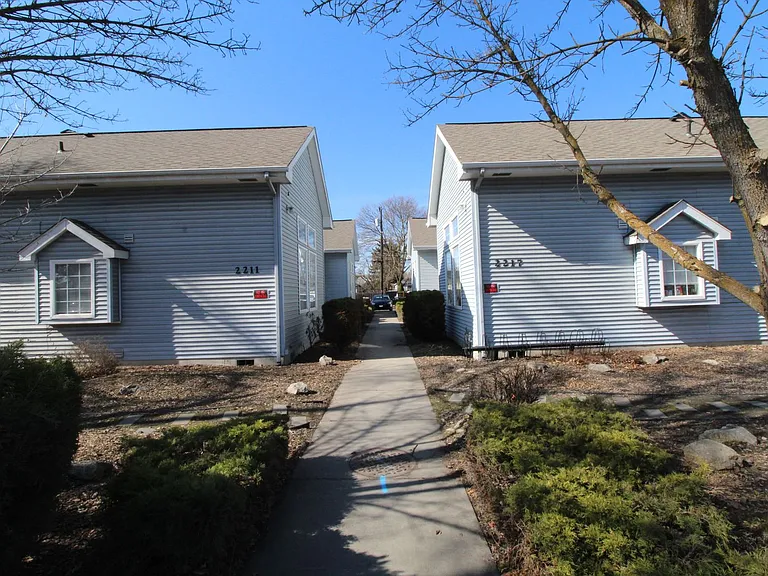 2217 N Hamilton St — Photo 4