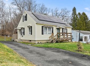 7 Manchester Ave, Pittsfield, MA 01201