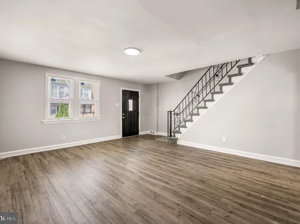 596A Rosalie St, Philadelphia, PA 19120