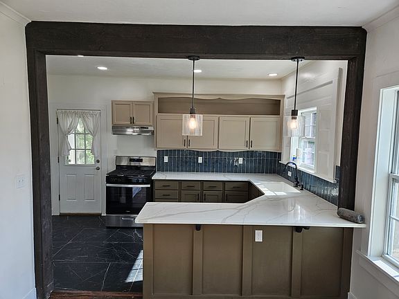 2nd image of 108 Cane Hill St