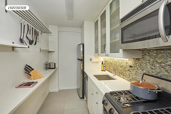 Sold by Corcoran | media 5