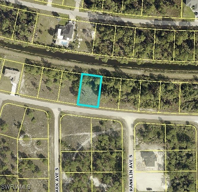 1st image of 1027 Winters St E