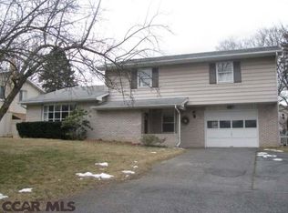 401 West Dr, Boalsburg, PA 16827