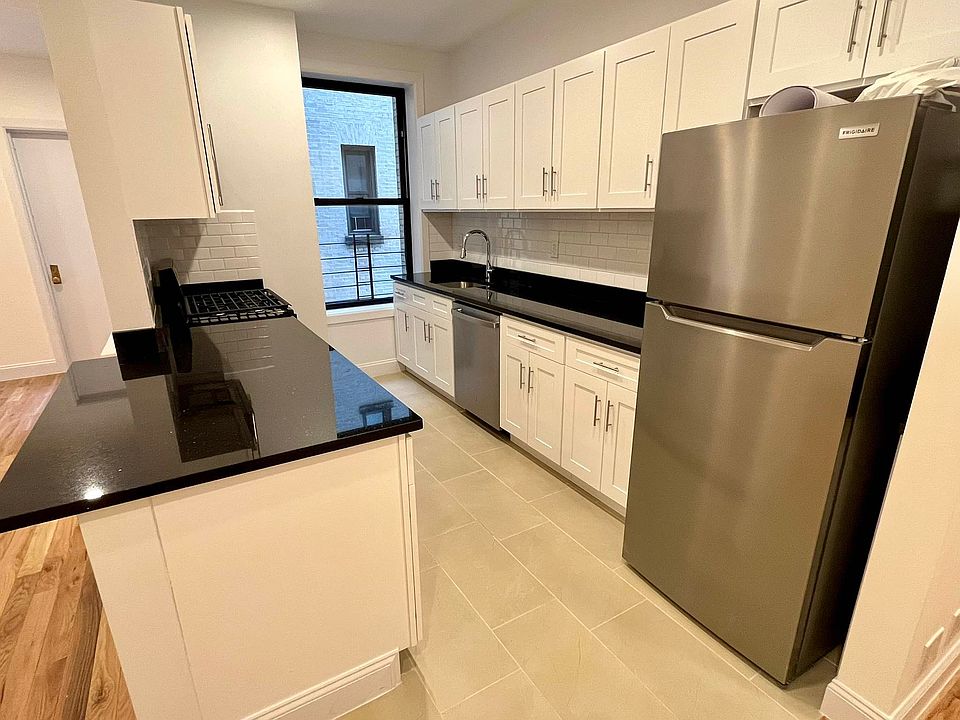 1st image of 49 Saint Nicholas Ter APT 44