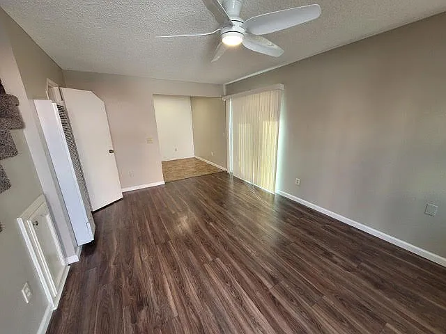 214 Daisy Ave #214 — Photo 1