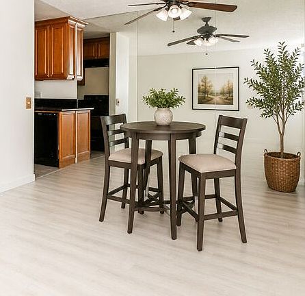2nd image of 20930 Parthenia St Unit 207