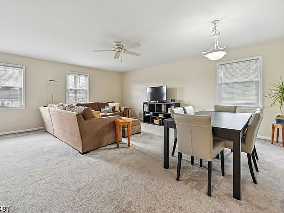 5th image of 545 Trinity Pl