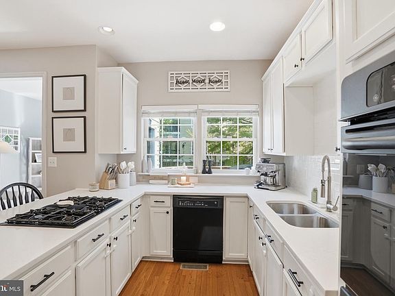 4th image of 5341 Rosemallow Cir