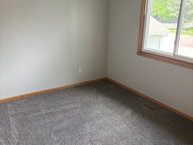 2107 S Holt Ave — Photo 13