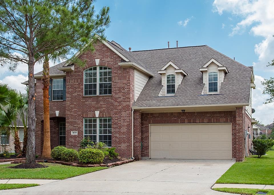 1st image of 16739 Coyotillo Ln