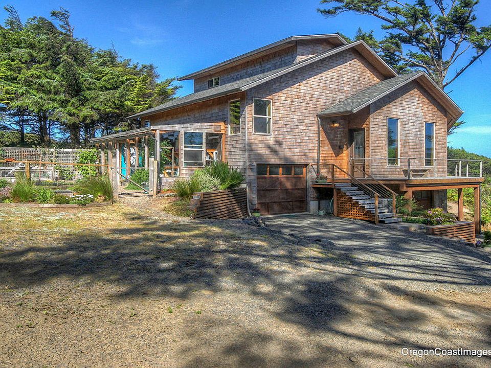1st image of 10595 NE Beverly Dr