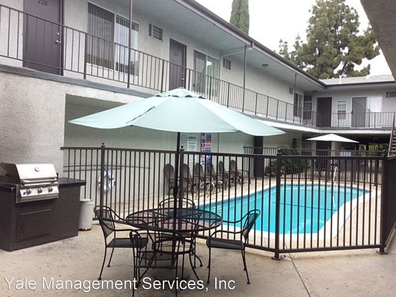 3rd image of 16840 Chatsworth St APT 210