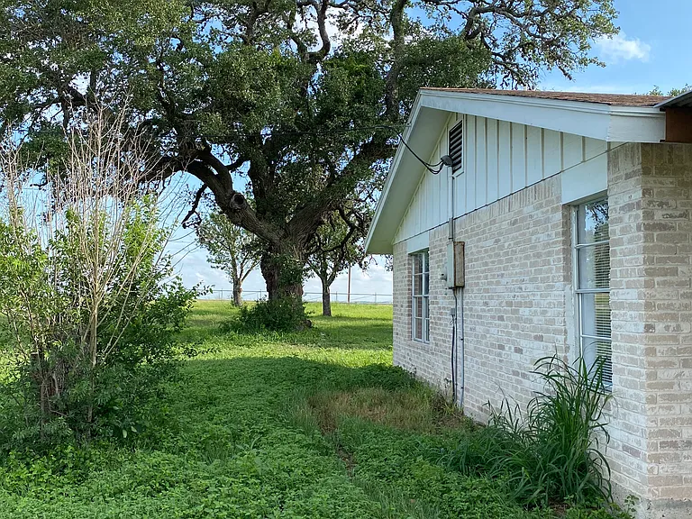 FM 1465 — Photo 28