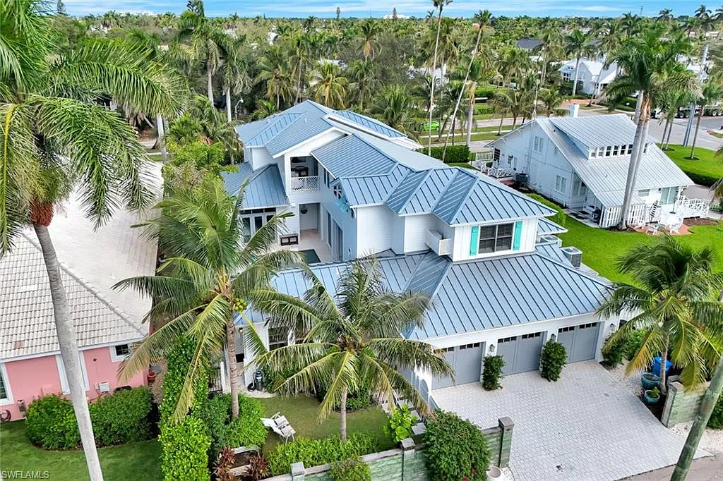 4 bed, 6.0 bath, 5283 sqft, $70,000 — Photo 4