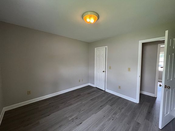5th image of 656 Lakeside Ave #0