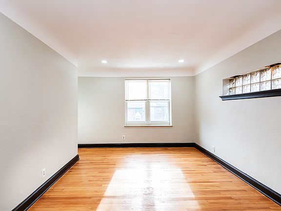 4th image of 6651-6653 Devonshire Ave #6651