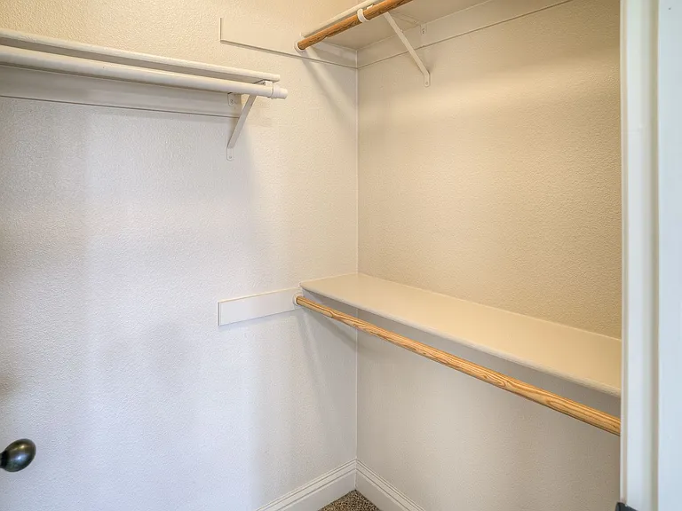 960 Myrtle Ave — Photo 22