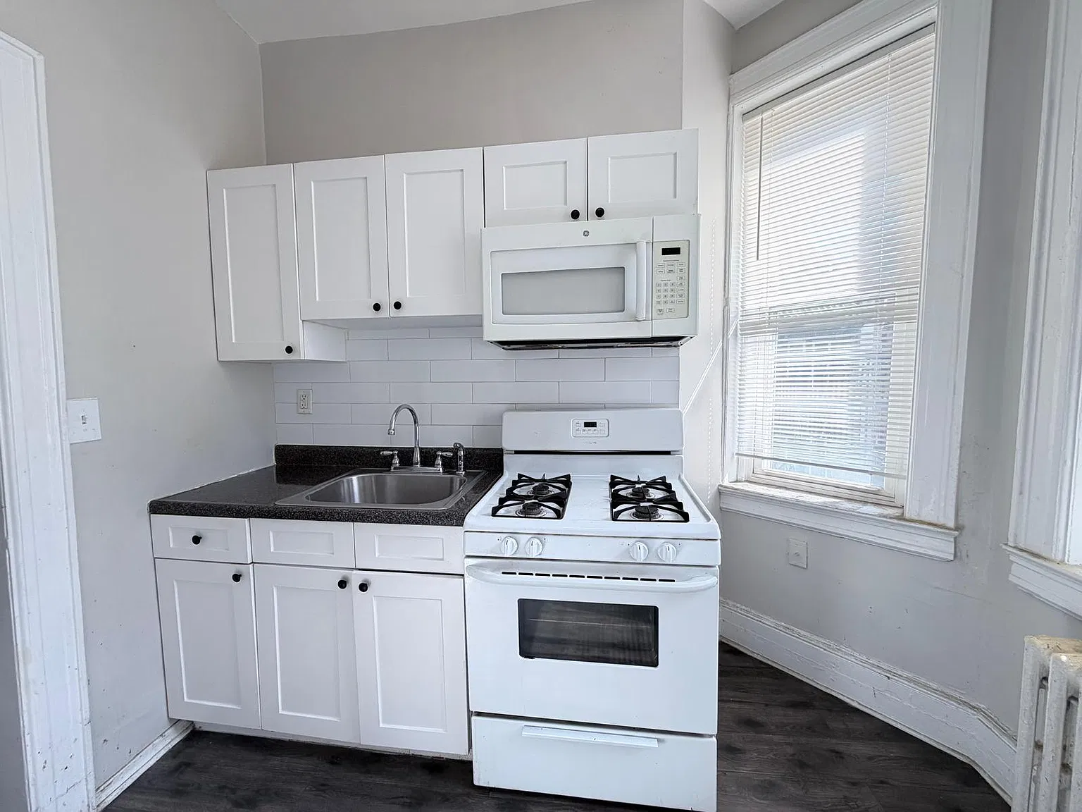 268 Palisade Ave — Photo 1