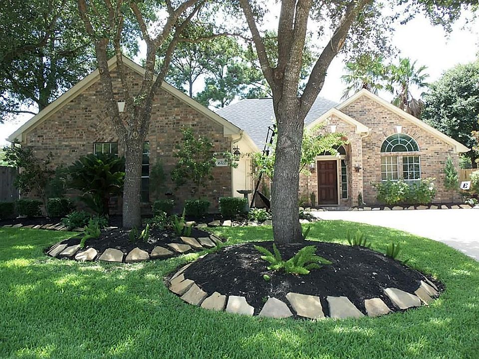 1st image of 16322 Wytchwood Cir