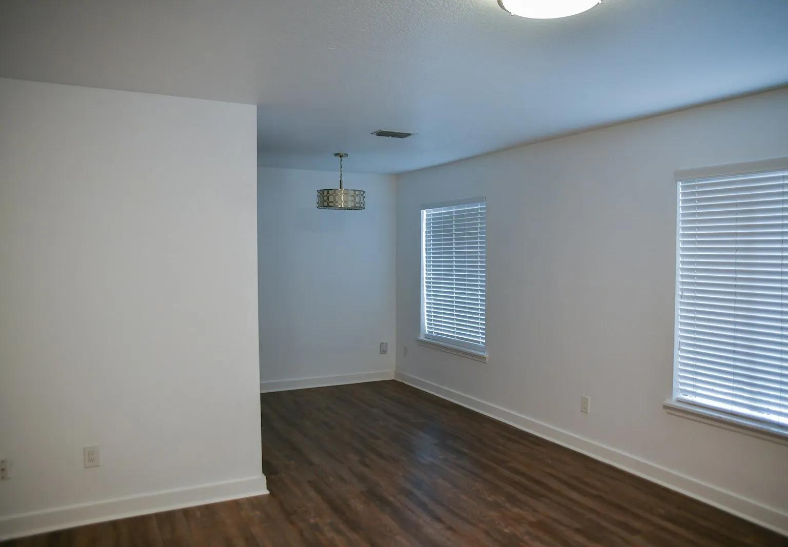 617 Holyoke Court, Unit D — Photo 4