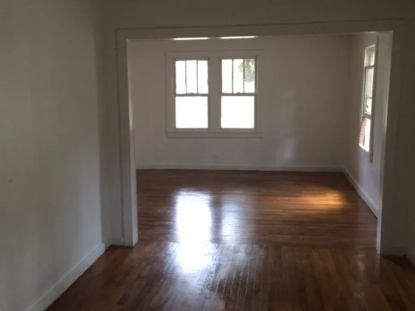 317 Pine St, Prichard, AL 36610