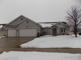 3724 Kennsington Square Rd, Sturtevant, WI 53177