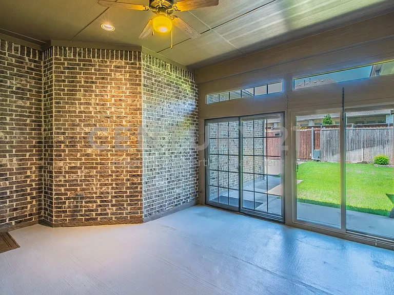 7565 Rawlins Ln — Photo 32