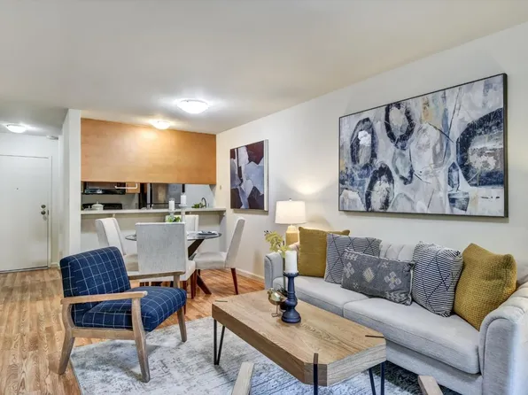 381 Half Moon Ln APT 106, Daly City, CA 94015