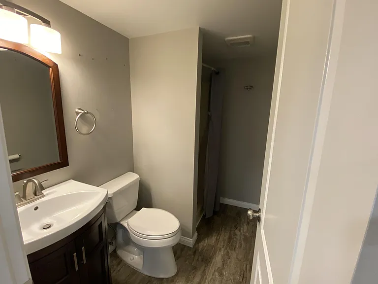 1325 W 75th Pl — Photo 3