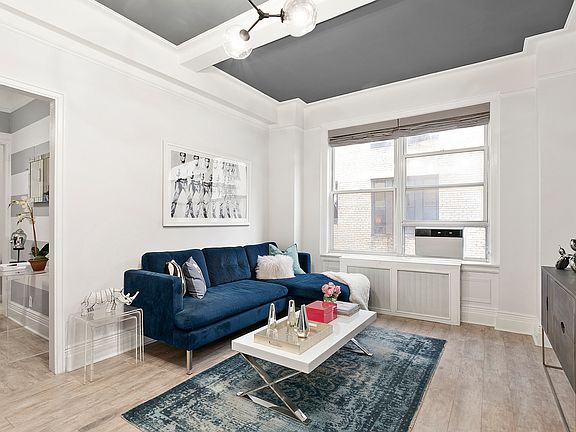 3rd image of 201 W 89th St APT 12C