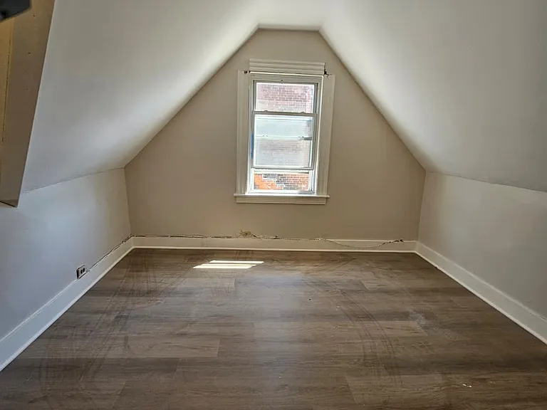 57 Ridgewood St #2 — Photo 3