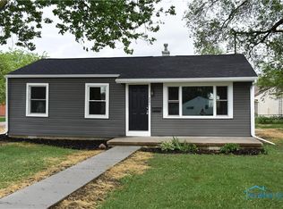 201 Rehton Pkwy, Walbridge, OH 43465