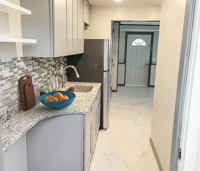 85 Cheney Dr — Photo 2