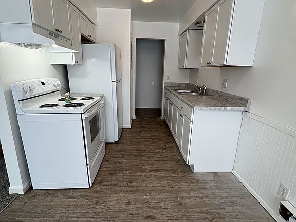 2nd image of 750 Michigan Ave E #11513125